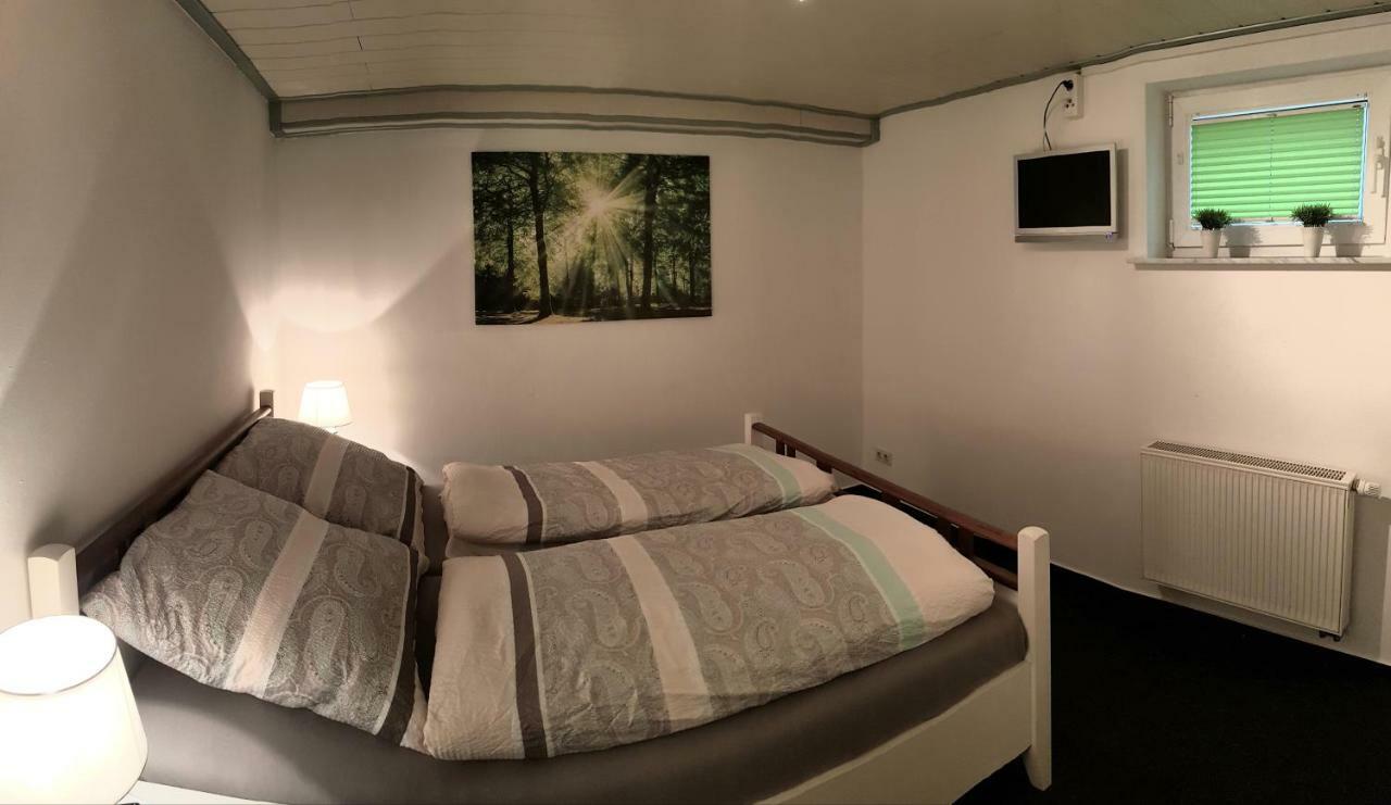 Ferienwohnung Quirinus 에슬로헤 외부 사진